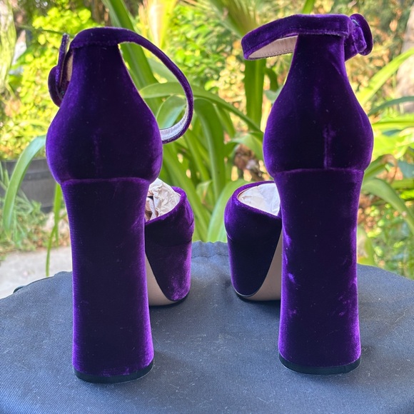 NWOT Gianvitto Rossi 38 Holly mary jane d’orsay velvet platform pumps - Picture 7 of 8